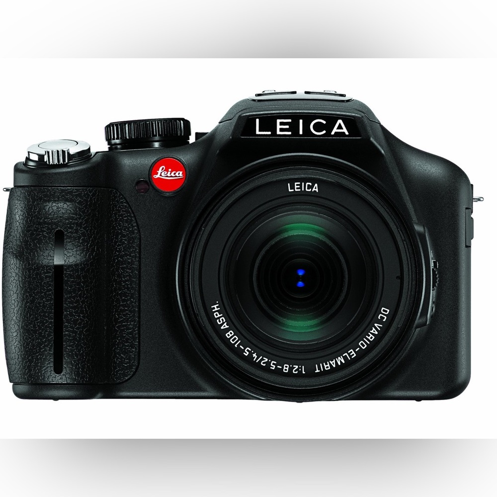 ✨ SOLD ✨ LEICA | V-Lux 3 CMOS Camera with 12.1MP and 24x Super Telephoto Zoom